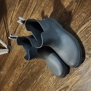 BARLEY USED Womens Chelsea Ankle Rain Boot with Everywear® Technology, Size 9